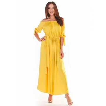 Sárga színű hosszú női ruha felfedett vállakkal