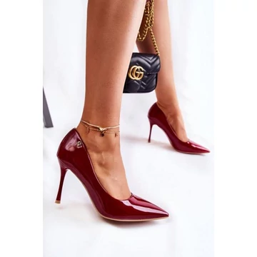 Lakkozott, piros, női magassarkú