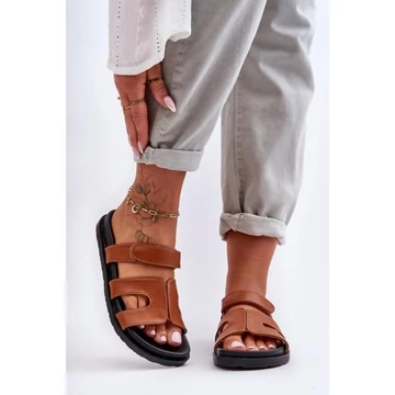 Barna papucs, tépőzárral