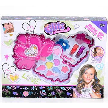 LOVE Szívecskés szépség szett