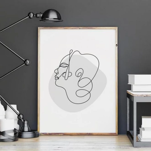 Művészi fehér poszter arcmotívummal