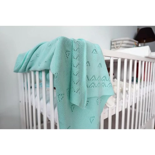 Kötött takaró, menta színben