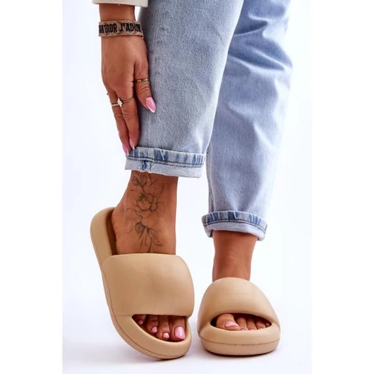 Női, bézs, masszív papucs