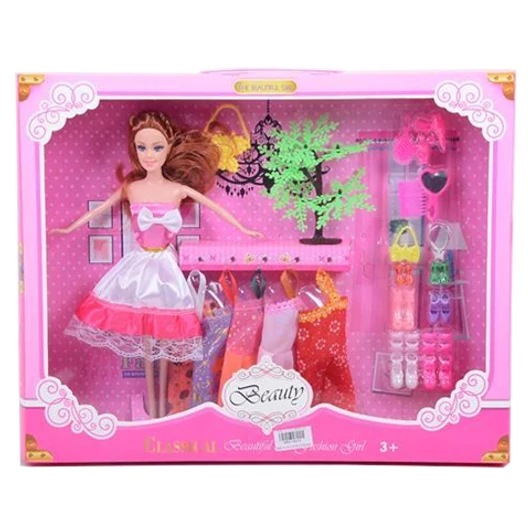 Öltöztethető Betty baba dísznövénnyel, ruhadarabokkal és divatos kiegészítőkkel 28cm