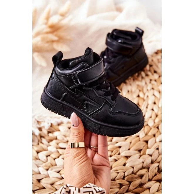 Fekete színű gyermek magas sportcipő