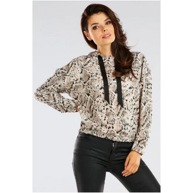 Bő szabású női pulóver szürke színben, kígyóbőr motívummal