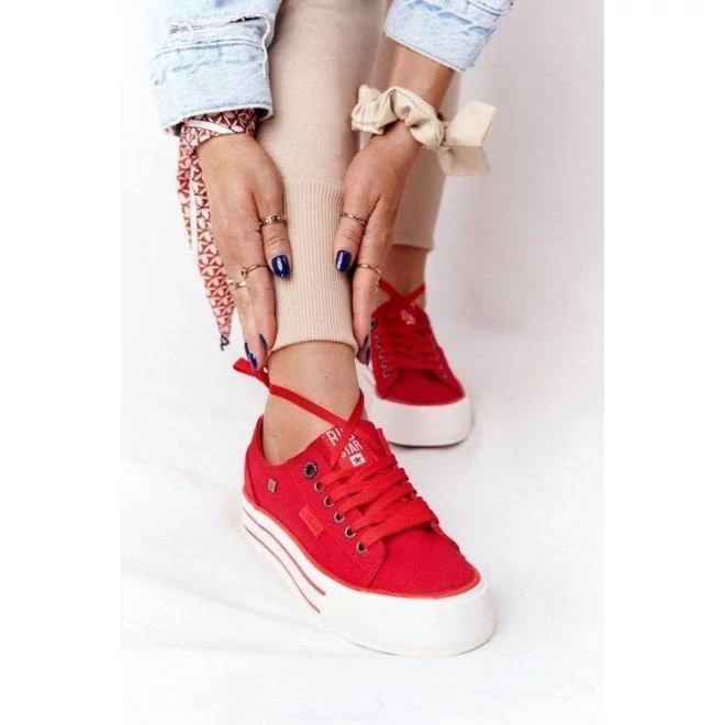 Stílusos női cipők, piros színben