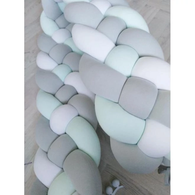 Magas rácsvédő, menta, szürke, fehér szín kombinációban