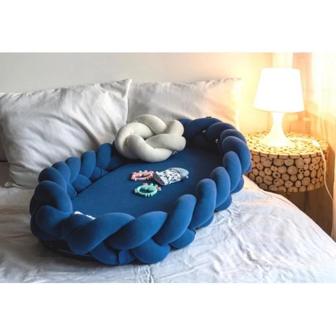 Fonott babafészek, 2 az 1-ben - sötétkék színben