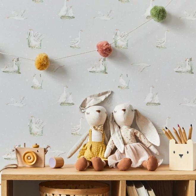 Kék tapéta, liba motívummal