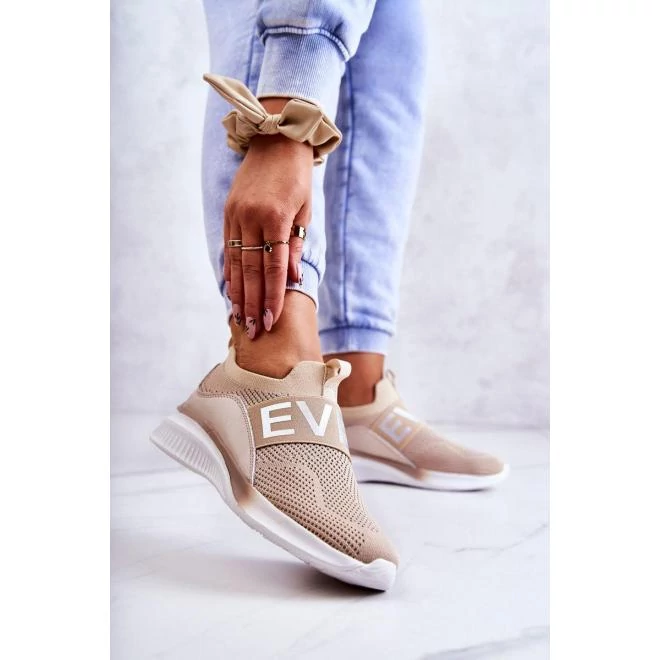 Női, bézs színű tornacipő