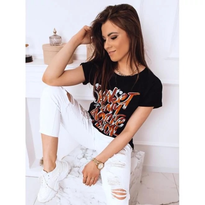 Fekete női póló mintával