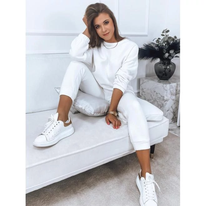 Fehér melegítő szett, hölgyeknek