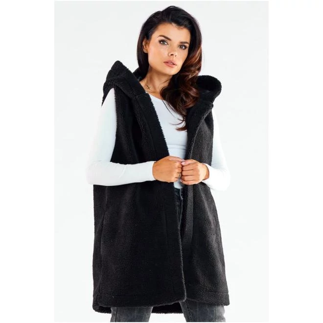 Meleg, fekete színű mellény, kapucnival