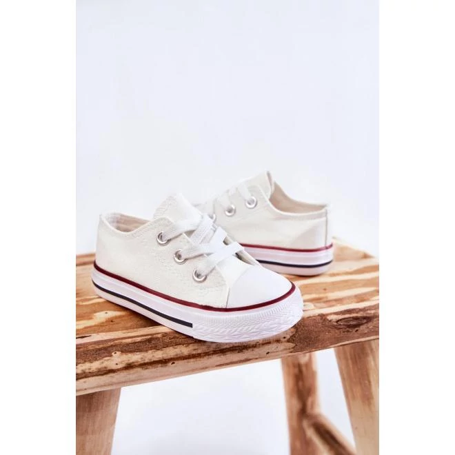 Fehér tornacipő, gyerekeknek