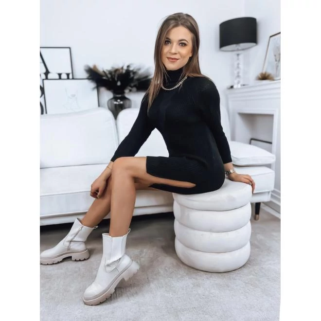 Hosszú, garbós pulóverruha, fekete színben