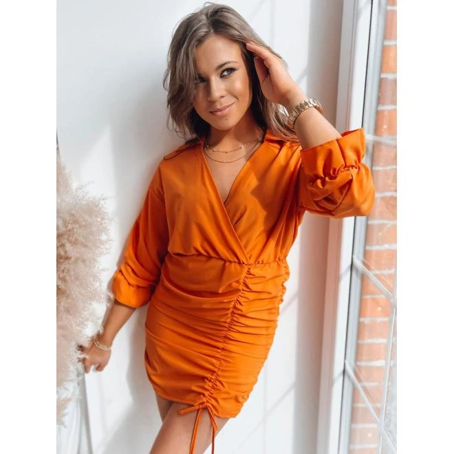 Elegáns narancssárga ruha, V alakú kivágással