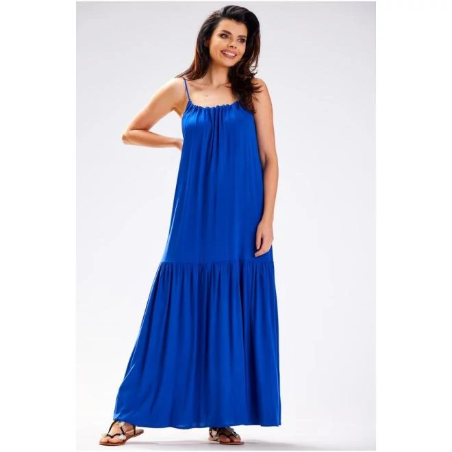 Bő, kék színű ruha, hátán kivágással