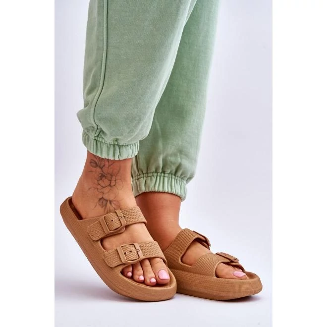 Világosbarna, női papucs