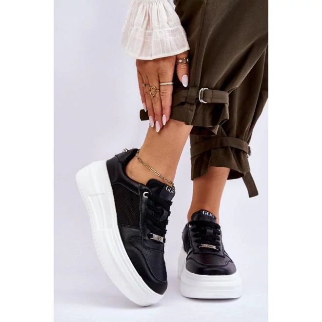 Női, fekete, bőr tornacipő - masszív talppal