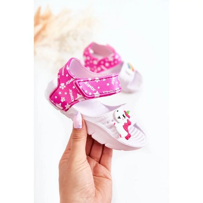 Gyermek szandál, fehér színben, tépőzárral