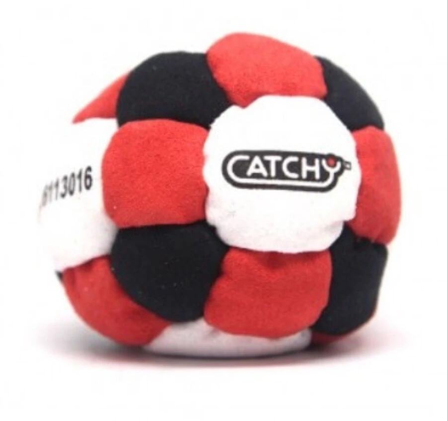 YoYoFactory Catchy Footbag, 26 paneles, homokkal töltött - piros/fekete